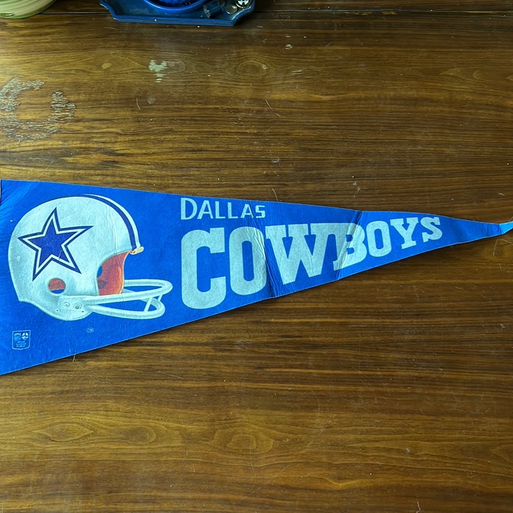 Vintage 1970 Dallas Cowboys football NFL Pennant 30” x 12”